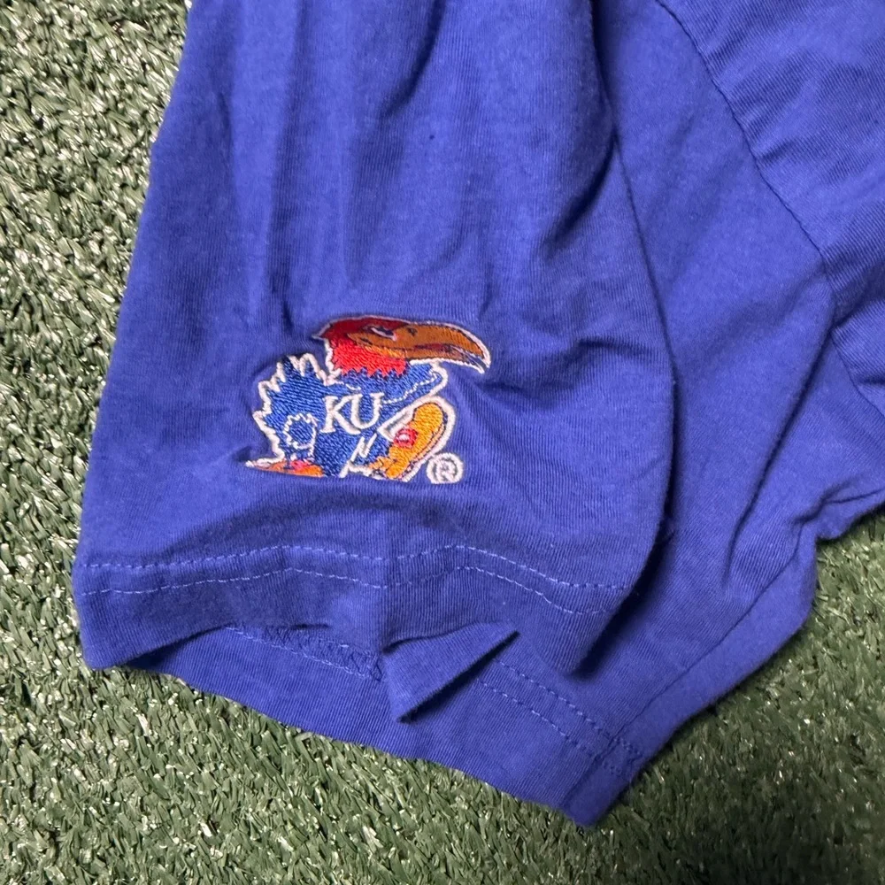 Champions Kansas JayHawks Blue Tee
Size XXL - Picture 3 of 5